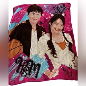 DISNEY High school musical ✨ Y2K Troy & Gabriella Pink and White Blanket GUC